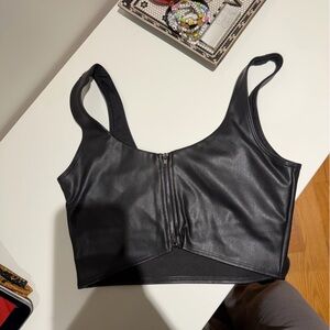 NWOT Heroine Sport Leather Zip Bra